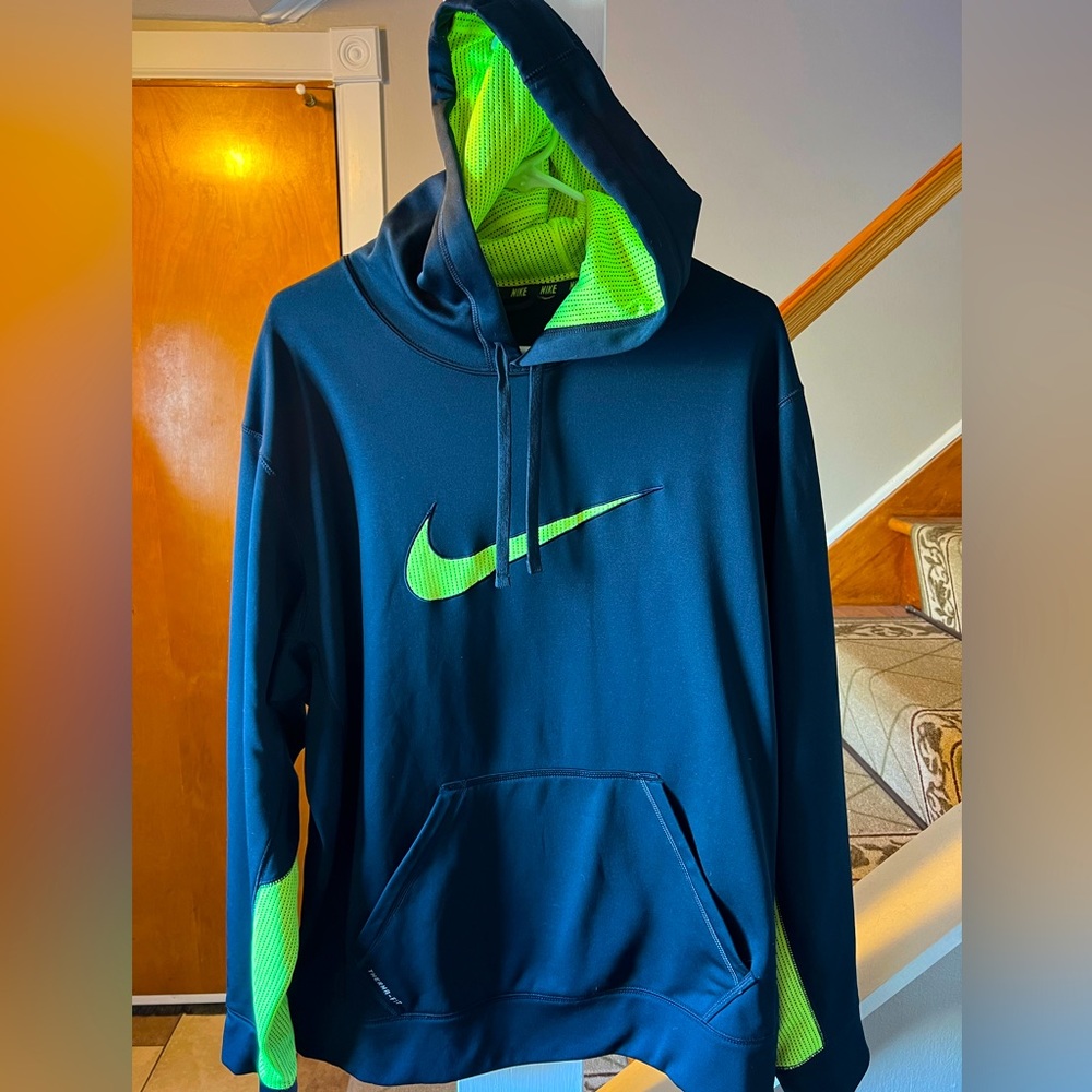 Men’s nike Therma Fit hoody